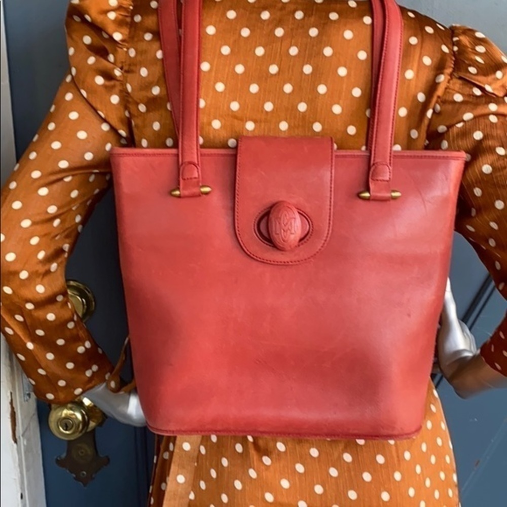 Artisans Alaska MC MASCOT Red Natural Cowhide Leather Bag - Picture 14 of 15